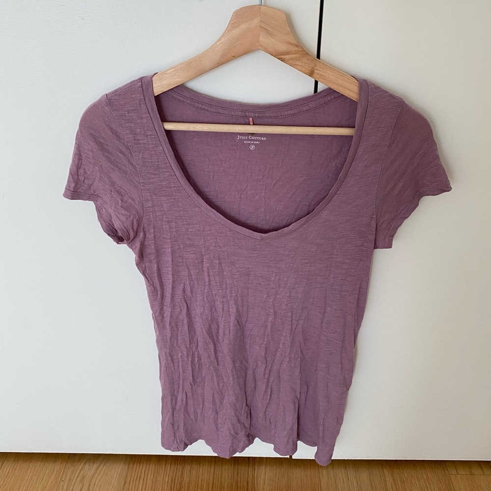 Juicy Couture v neck tee Size P